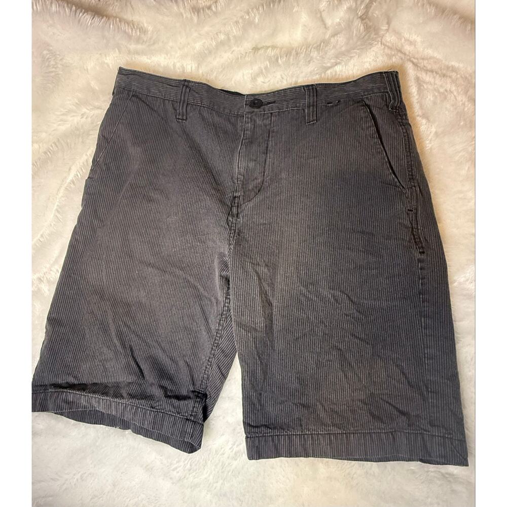 Men's Hurley striped shorts size 32